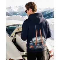 FW26 Oversized Backprint Hoodie CAR WITH SKIS - Oxford Blue